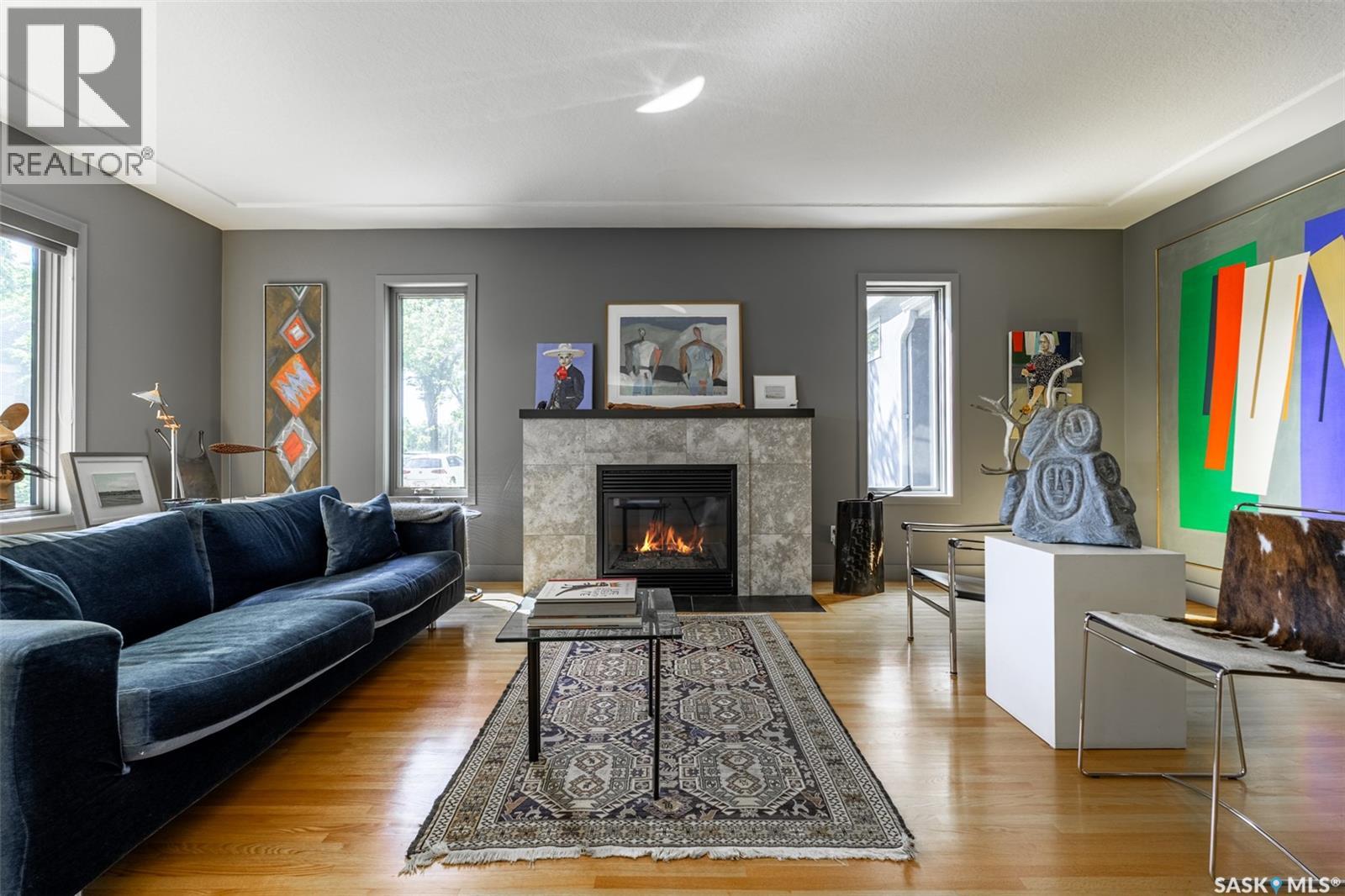 Property at 611 8th AVENUE N image 4
