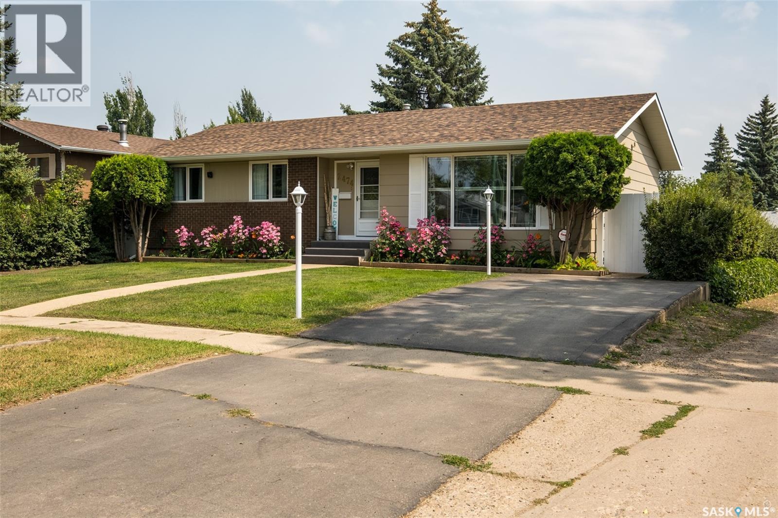 2474 15th Avenue E, Prince Albert, Saskatchewan  S6V 6J1 - Photo 1 - SK015222
