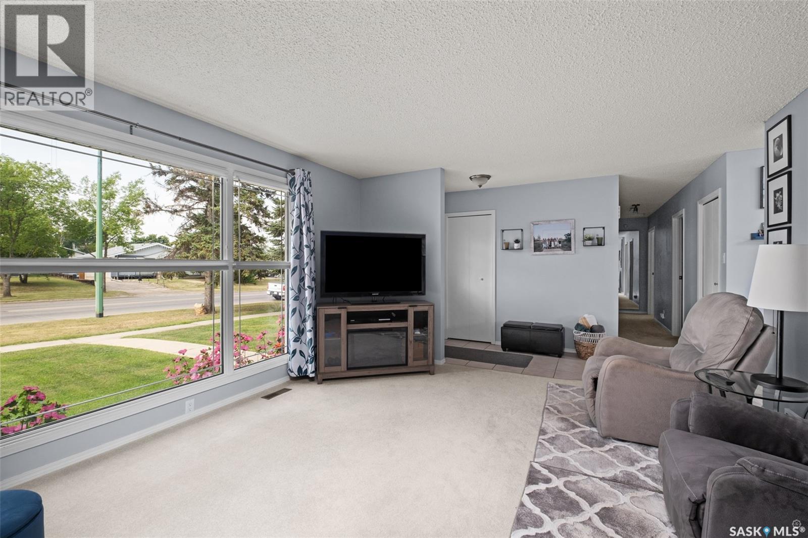 2474 15th Avenue E, Prince Albert, Saskatchewan  S6V 6J1 - Photo 5 - SK015222