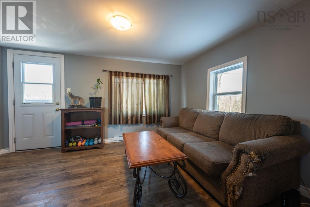 1736 Highway 277, Carrolls Corner, Nova Scotia  B0N 1Y0 - Photo 15 - 202426465