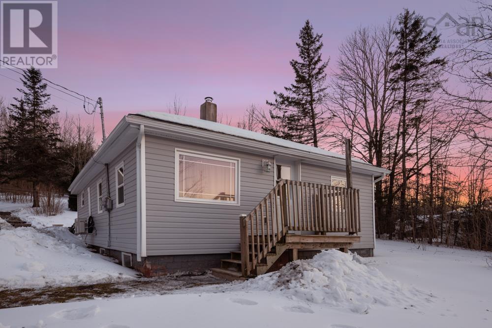 1736 Highway 277, Carrolls Corner, Nova Scotia  B0N 1Y0 - Photo 2 - 202426465