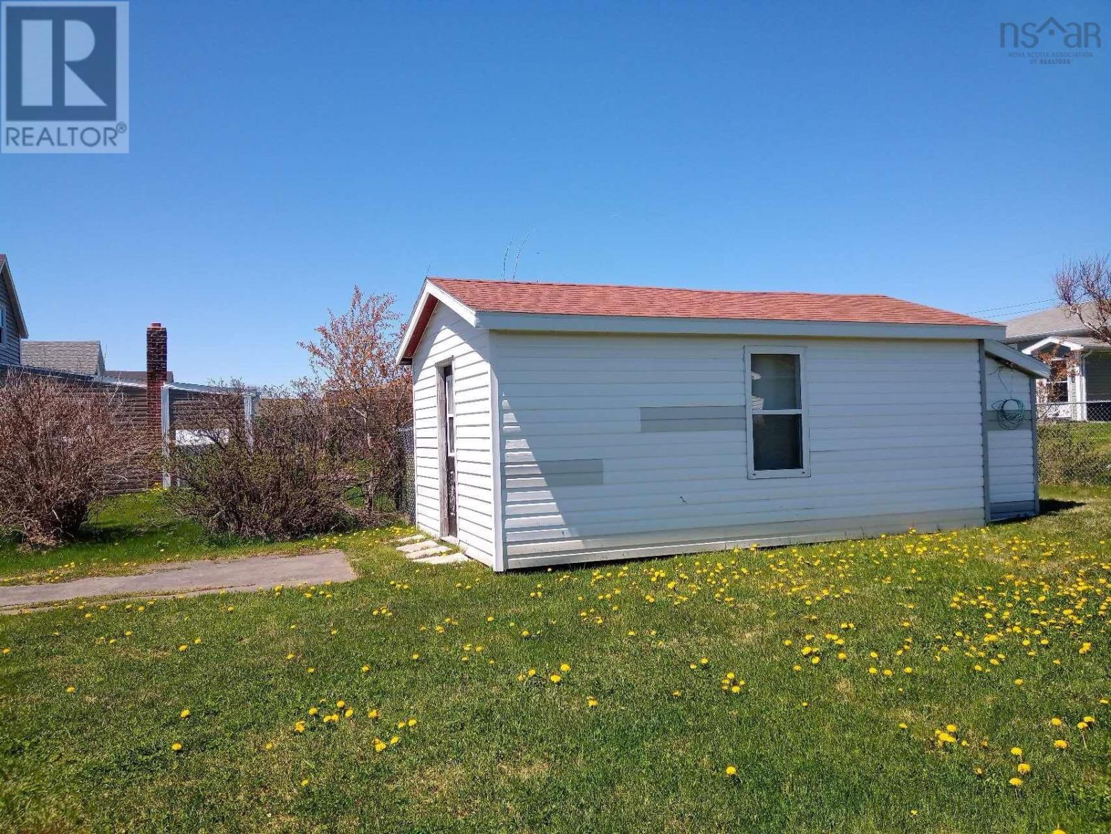 33 Howe Street, Glace Bay, Nova Scotia  B1A 5K4 - Photo 14 - 202513164