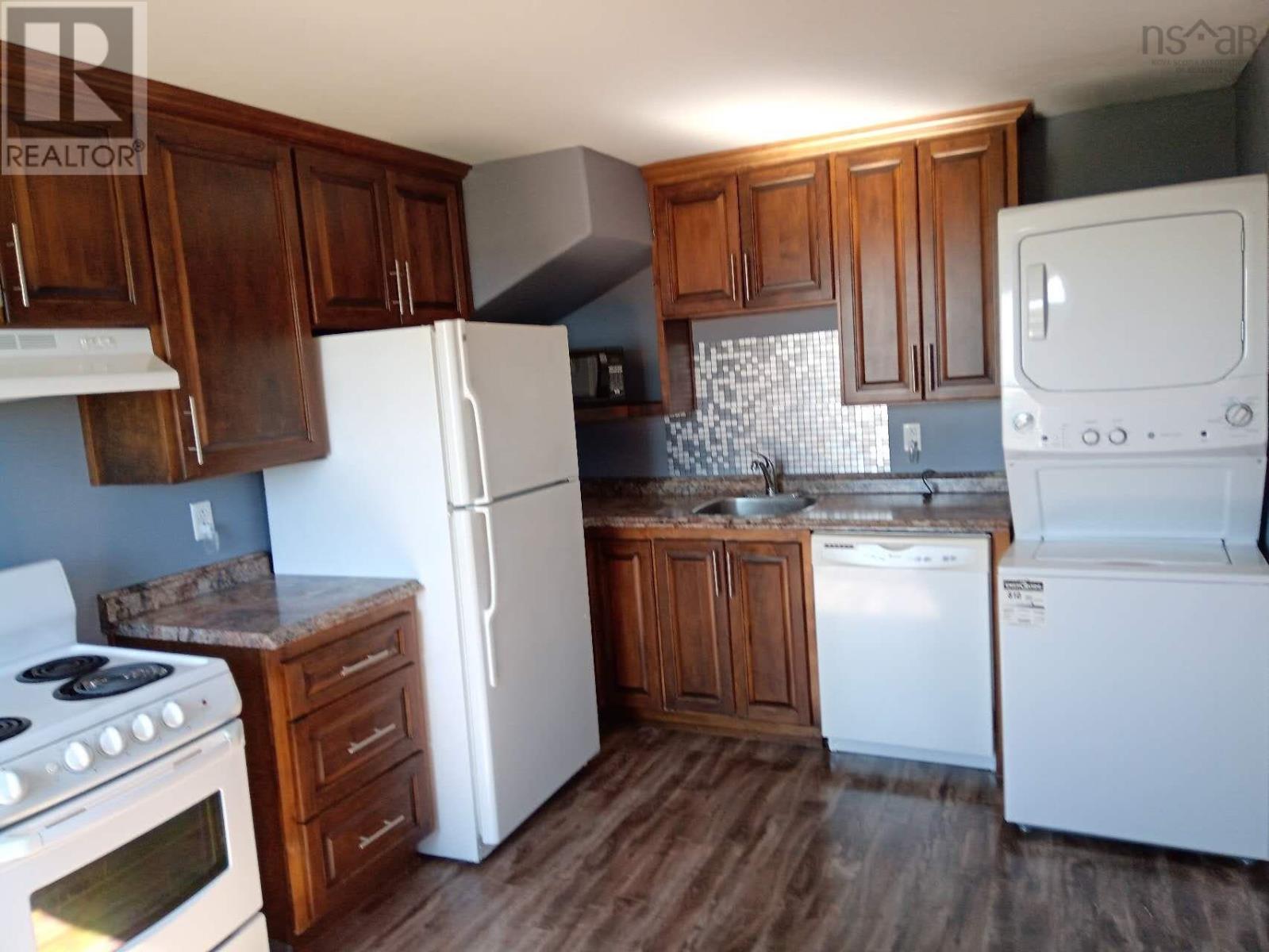33 Howe Street, Glace Bay, Nova Scotia  B1A 5K4 - Photo 7 - 202513164