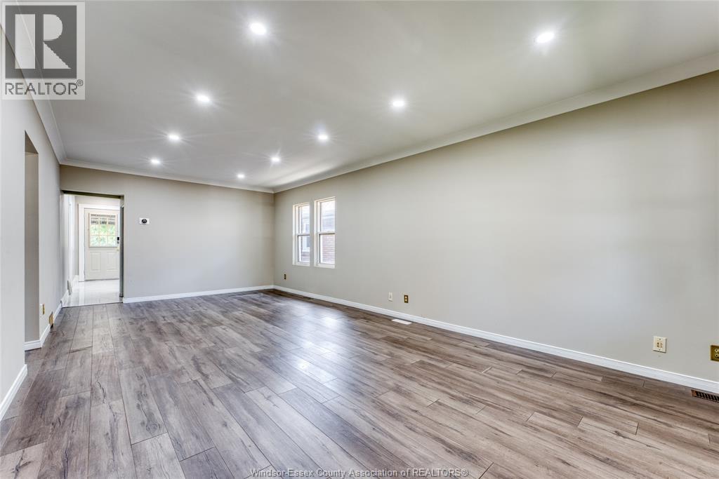 Property at 3243 MILLEN image 4