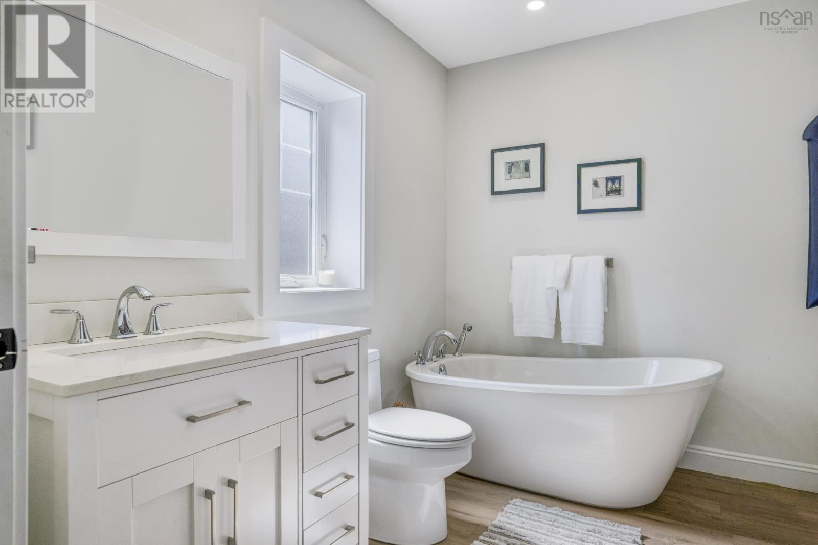 222 Adams Street, Lunenburg, Nova Scotia  B0J 2C0 - Photo 21 - 202516111