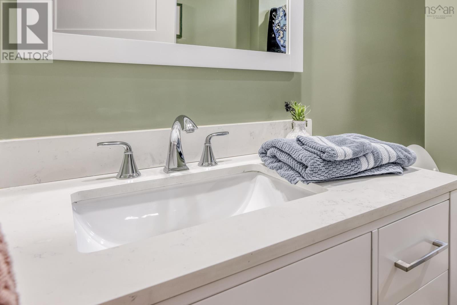 222 Adams Street, Lunenburg, Nova Scotia  B0J 2C0 - Photo 16 - 202516111