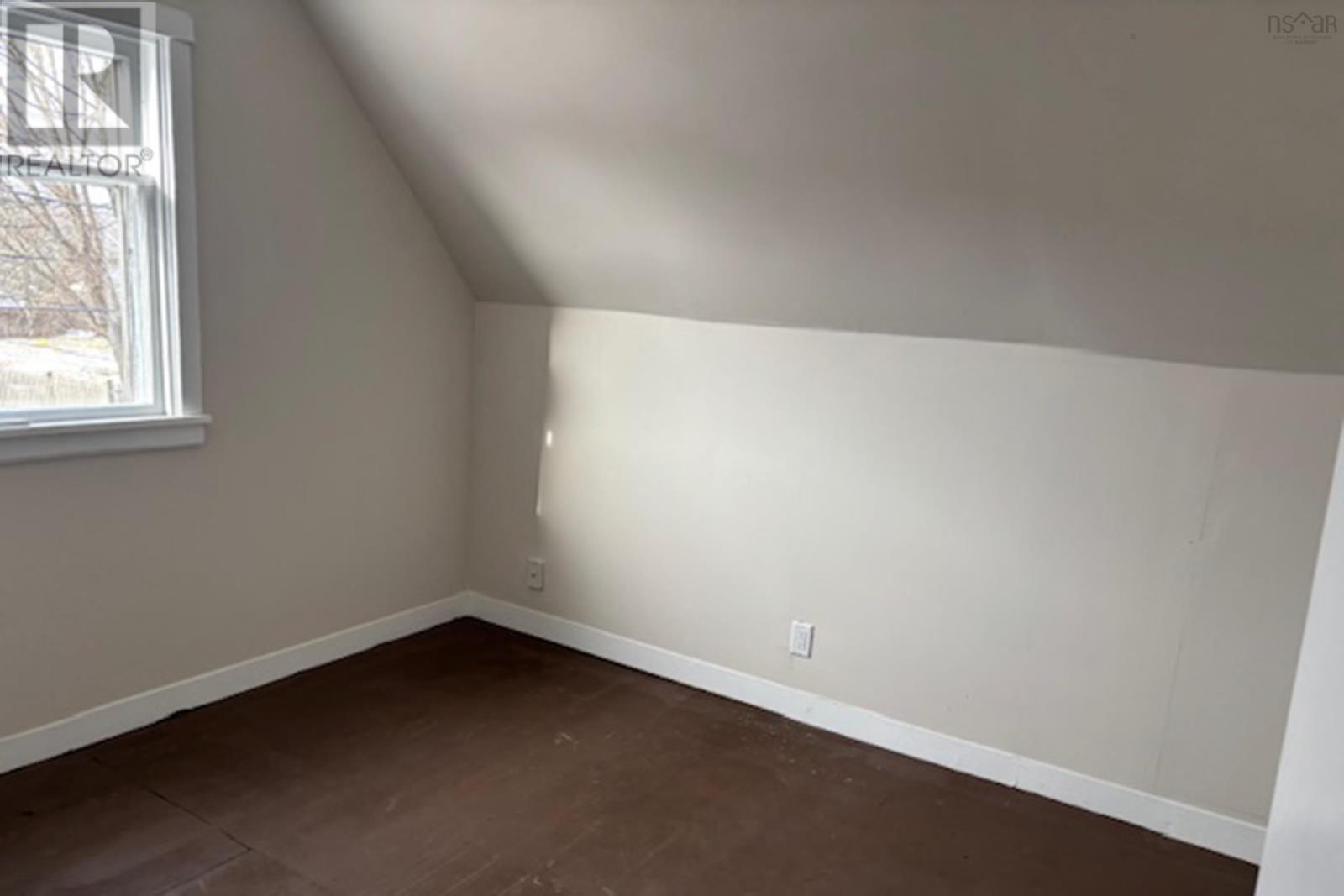 20 Park Street, Amherst, Nova Scotia  B4H 2R1 - Photo 9 - 202518982