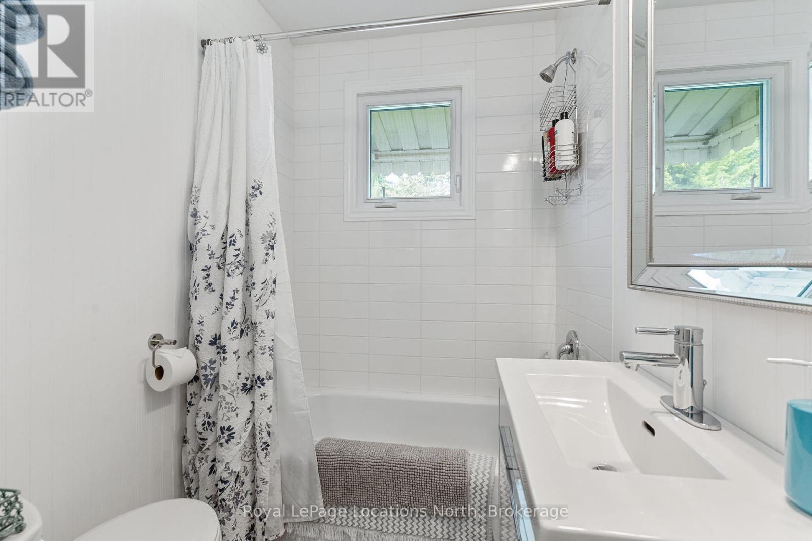 195 Aiken Street, Meaford, Ontario  N4L 1B3 - Photo 16 - X12251479