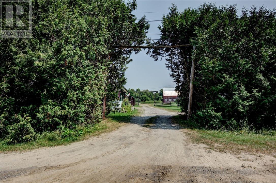 1891 Morgan Road, Chelmsford, Ontario  P0M 1L0 - Photo 4 - 2124061