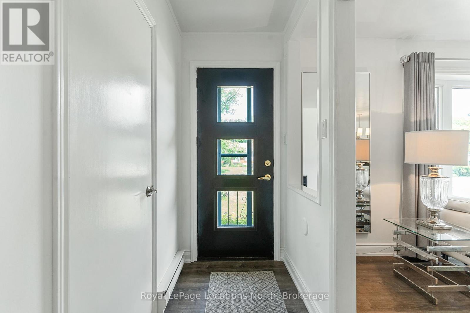 195 Aiken Street, Meaford, Ontario  N4L 1B3 - Photo 4 - X12251479