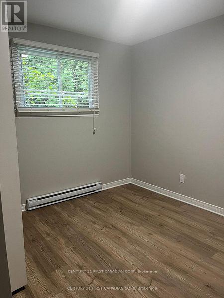 Main - 62 Wexford Avenue, London East, Ontario  N5V 1L9 - Photo 9 - X12336704