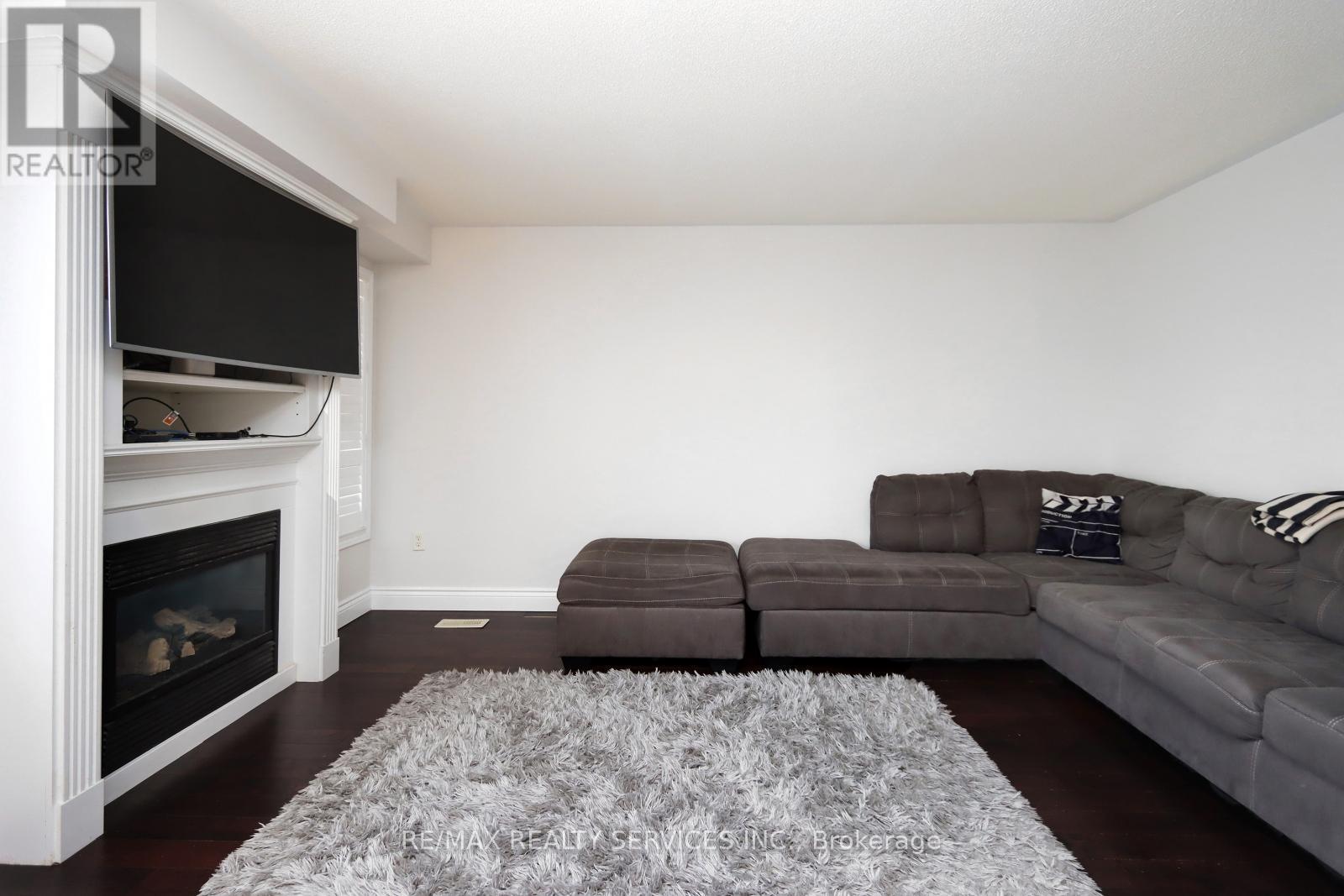 28 Hoile Drive, Ajax, Ontario  L1Z 1M7 - Photo 18 - E12336566