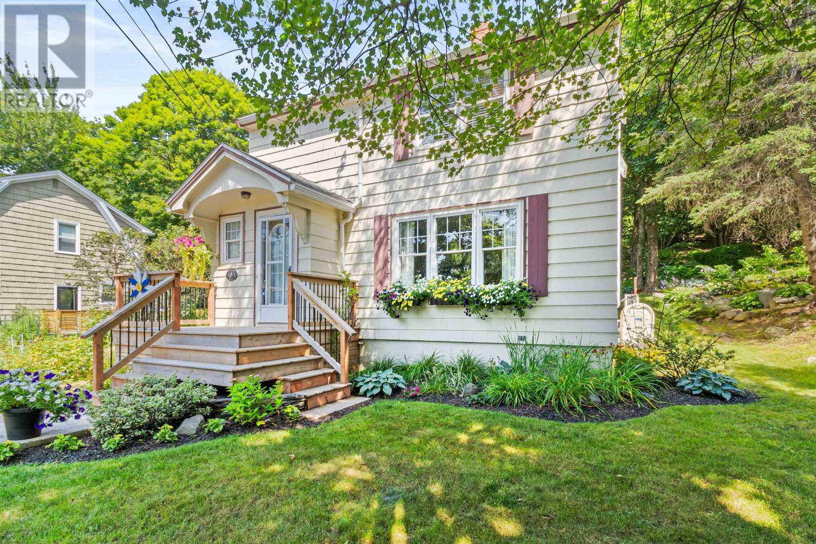 151 Pleasant Street, Dartmouth, Nova Scotia  B2Y 3P8 - Photo 4 - 202519891