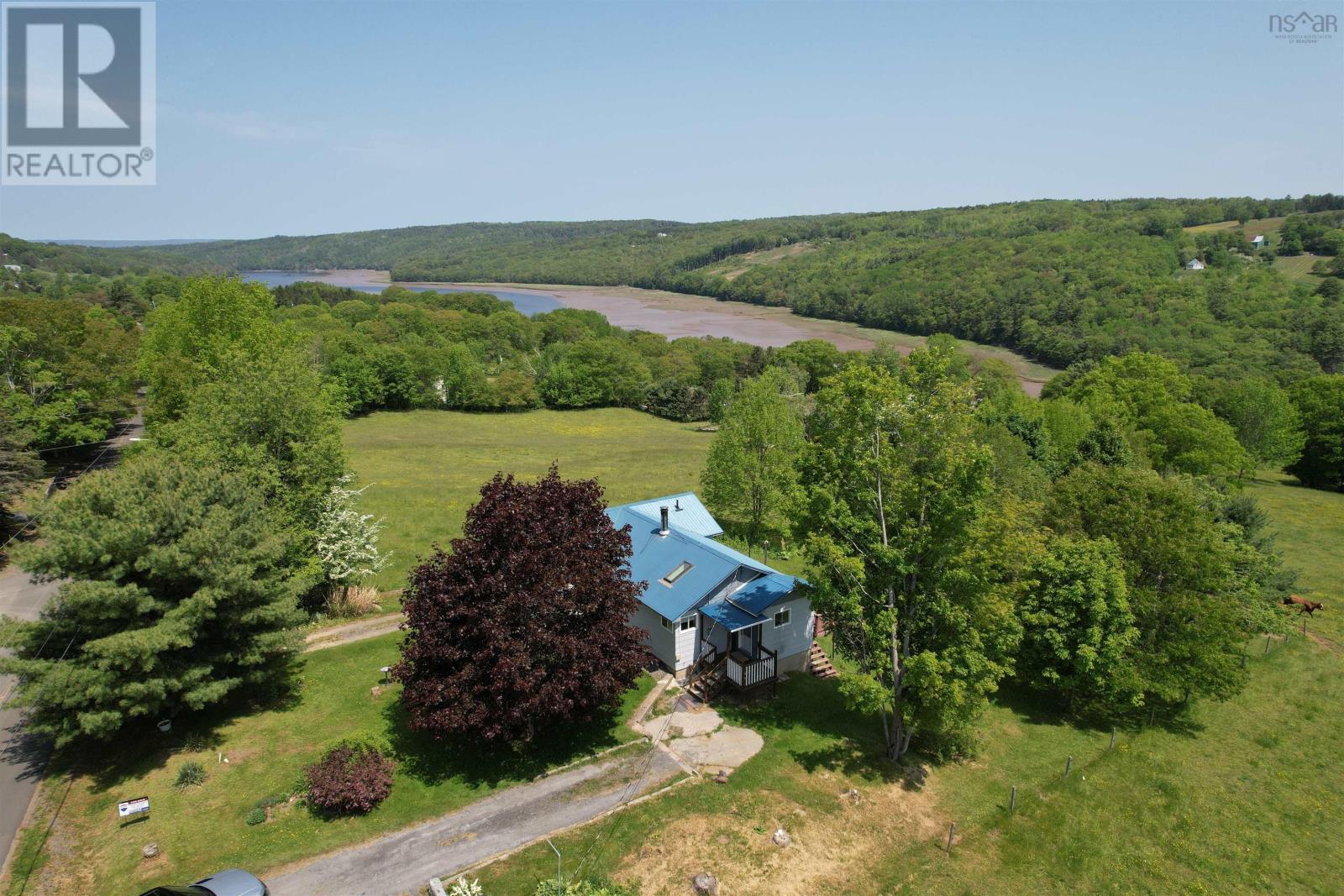 819 Riverview Road, Bear River, Nova Scotia  B0S 1B0 - Photo 3 - 202520008