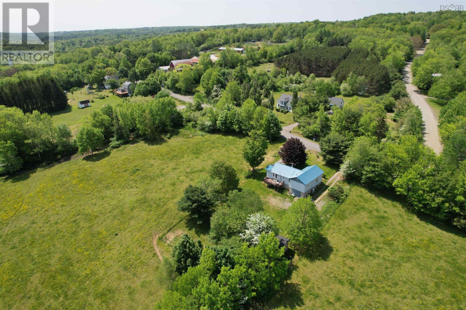 819 Riverview Road, Bear River, Nova Scotia  B0S 1B0 - Photo 4 - 202520008