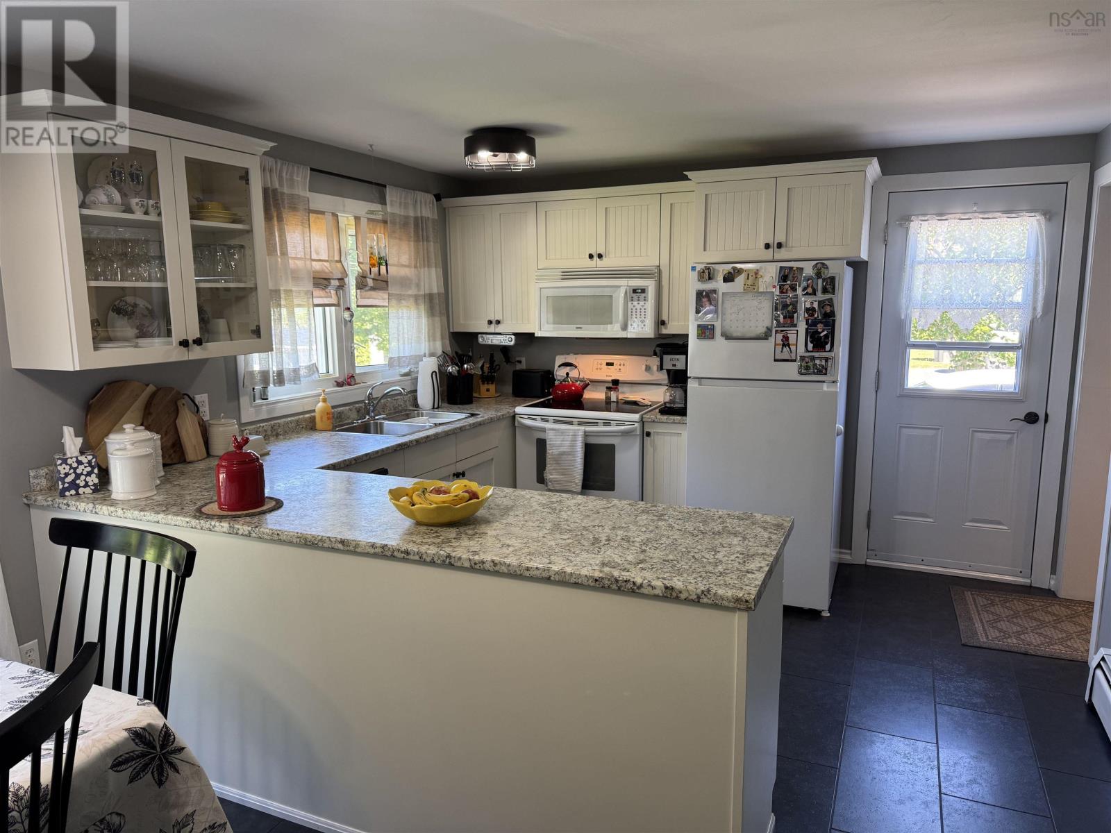 40 Sharmac Drive, Maclellan's Brook, Nova Scotia  B2H 5C7 - Photo 4 - 202520194