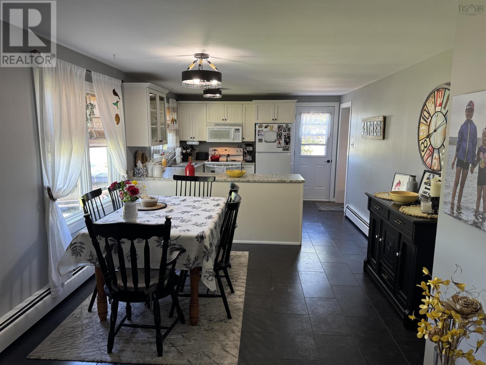 40 Sharmac Drive, Maclellan's Brook, Nova Scotia  B2H 5C7 - Photo 9 - 202520194