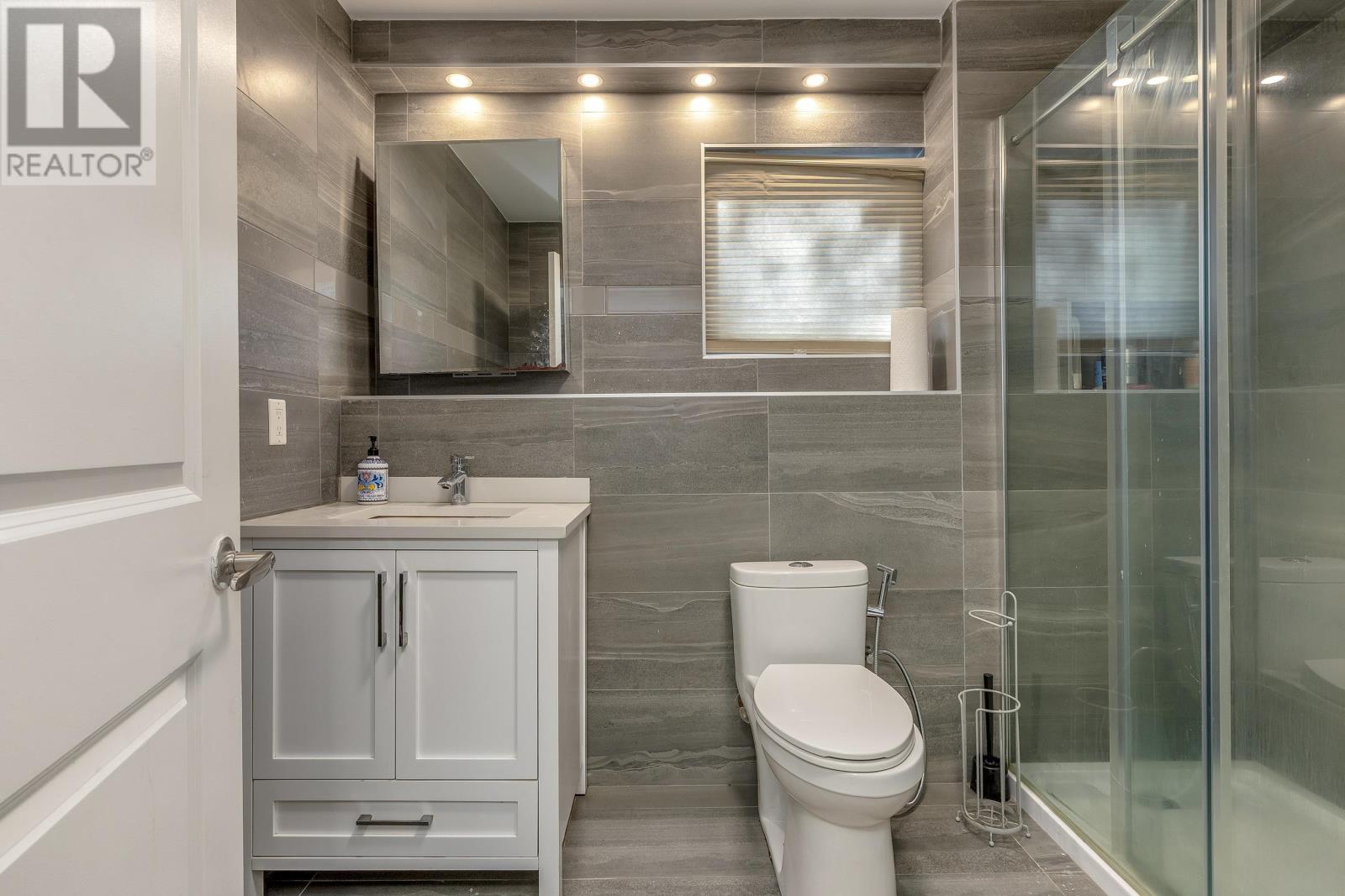 2706 St. Margaret's Bay Road, Timberlea, Nova Scotia  B3T 0G7 - Photo 28 - 202520221