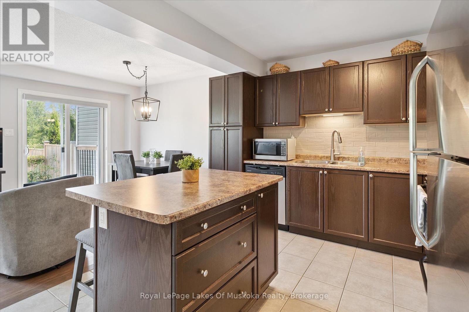 39 Little Ryan's Way, Bracebridge, Ontario  P1L 0C3 - Photo 10 - X12336688