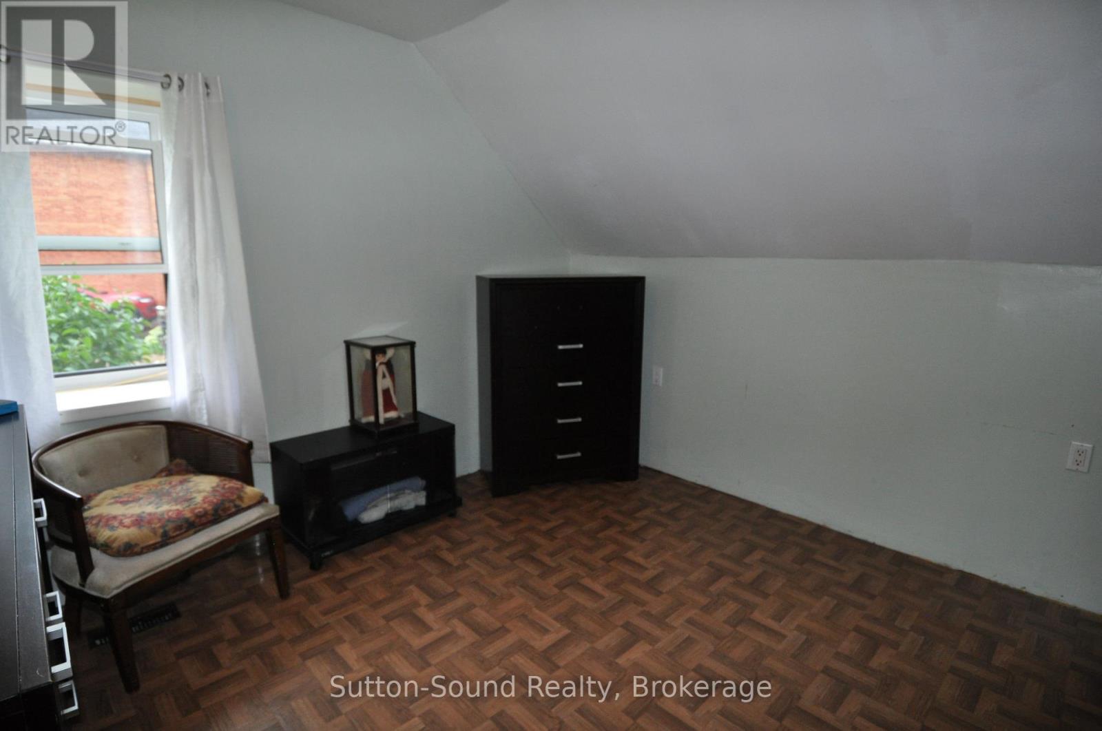 1614 3rd Avenue E, Owen Sound, Ontario  N4K 2L9 - Photo 18 - X12336729