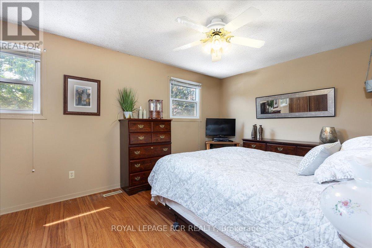 86 Princess Street, East Gwillimbury, Ontario  L0G 1M0 - Photo 16 - N12336591