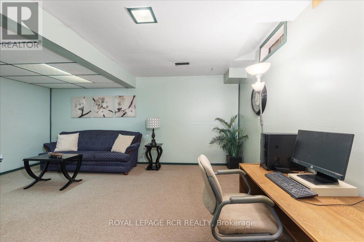 86 Princess Street, East Gwillimbury, Ontario  L0G 1M0 - Photo 22 - N12336591