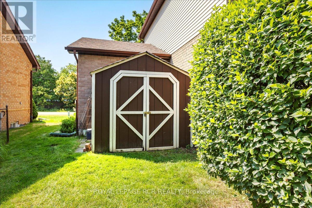 86 Princess Street, East Gwillimbury, Ontario  L0G 1M0 - Photo 27 - N12336591