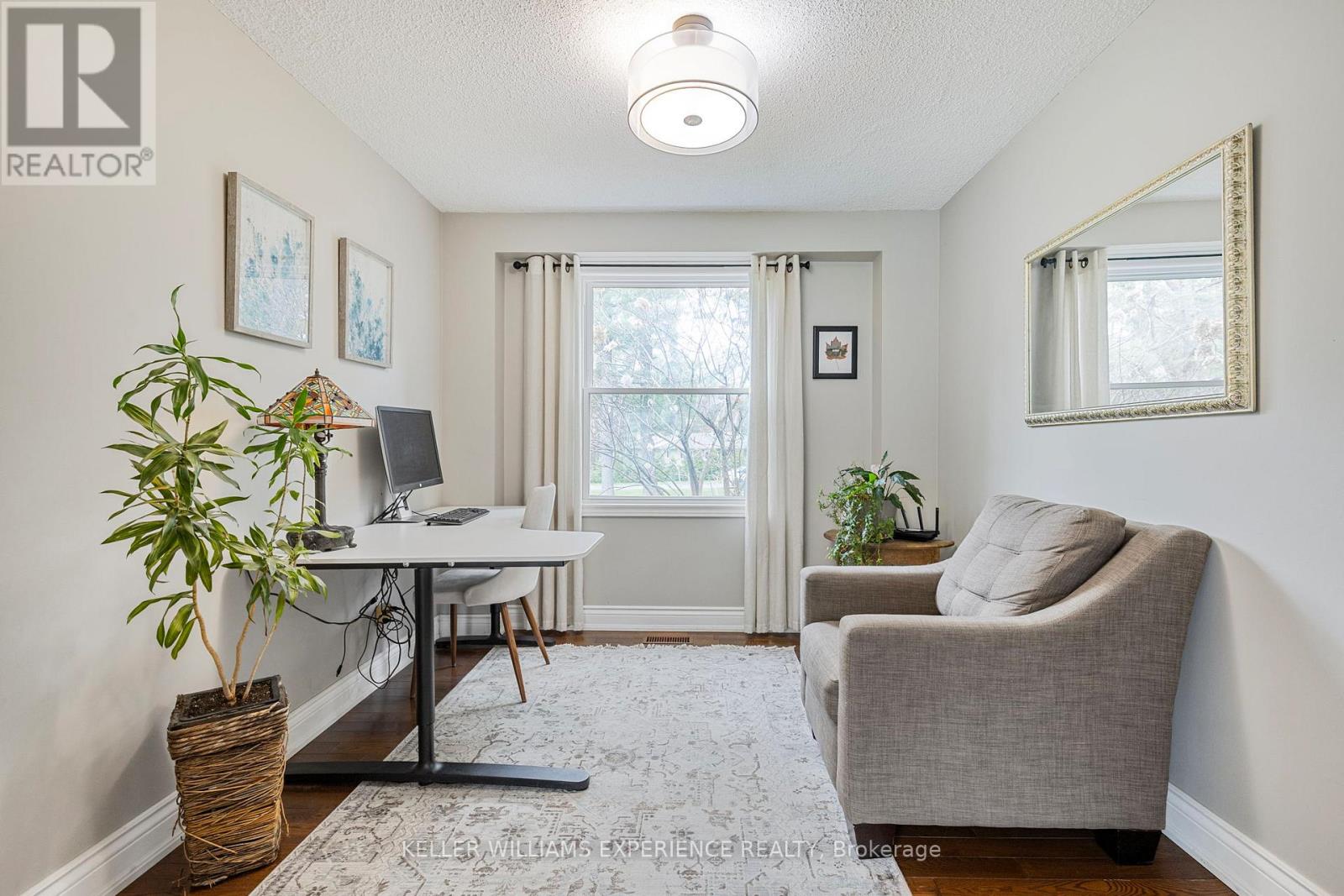 Property at 31 LAWRENCE AVENUE image 5