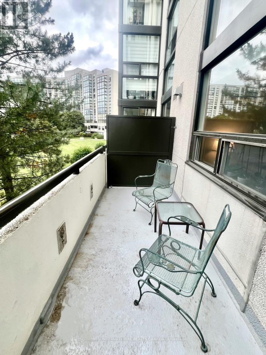 301 - 40 Harding Boulevard W, Richmond Hill (Harding), Ontario  L4C 9S5 - Photo 19 - N12335863