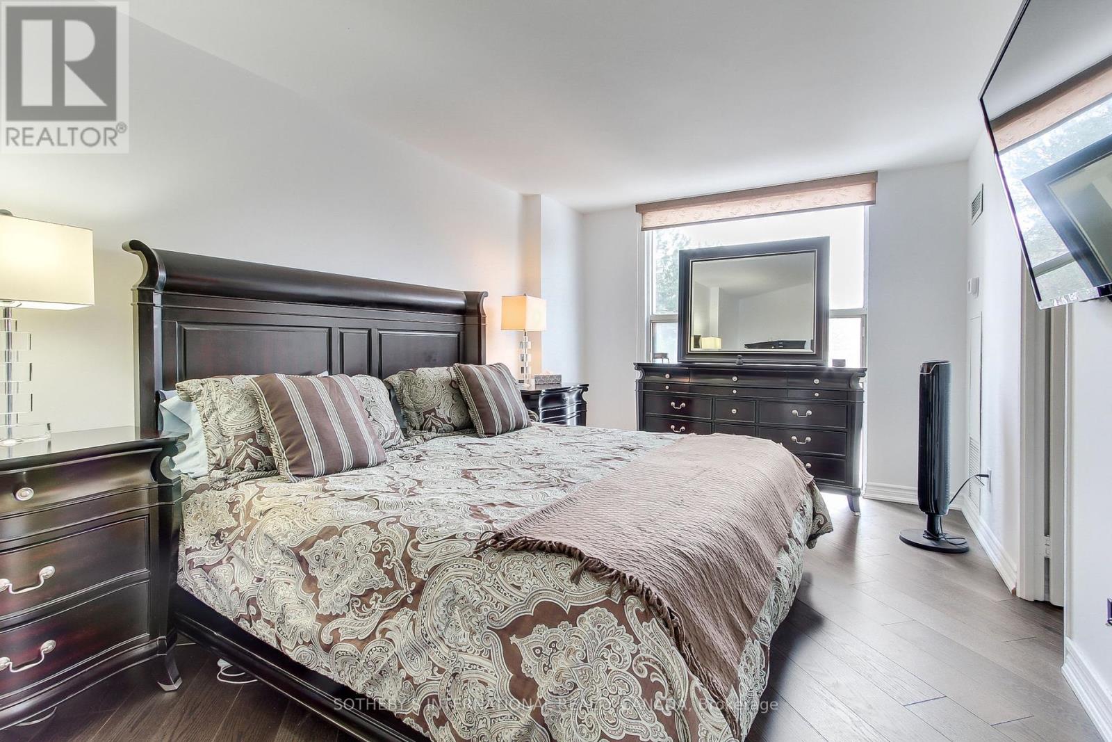 301 - 40 Harding Boulevard W, Richmond Hill (Harding), Ontario  L4C 9S5 - Photo 21 - N12335863