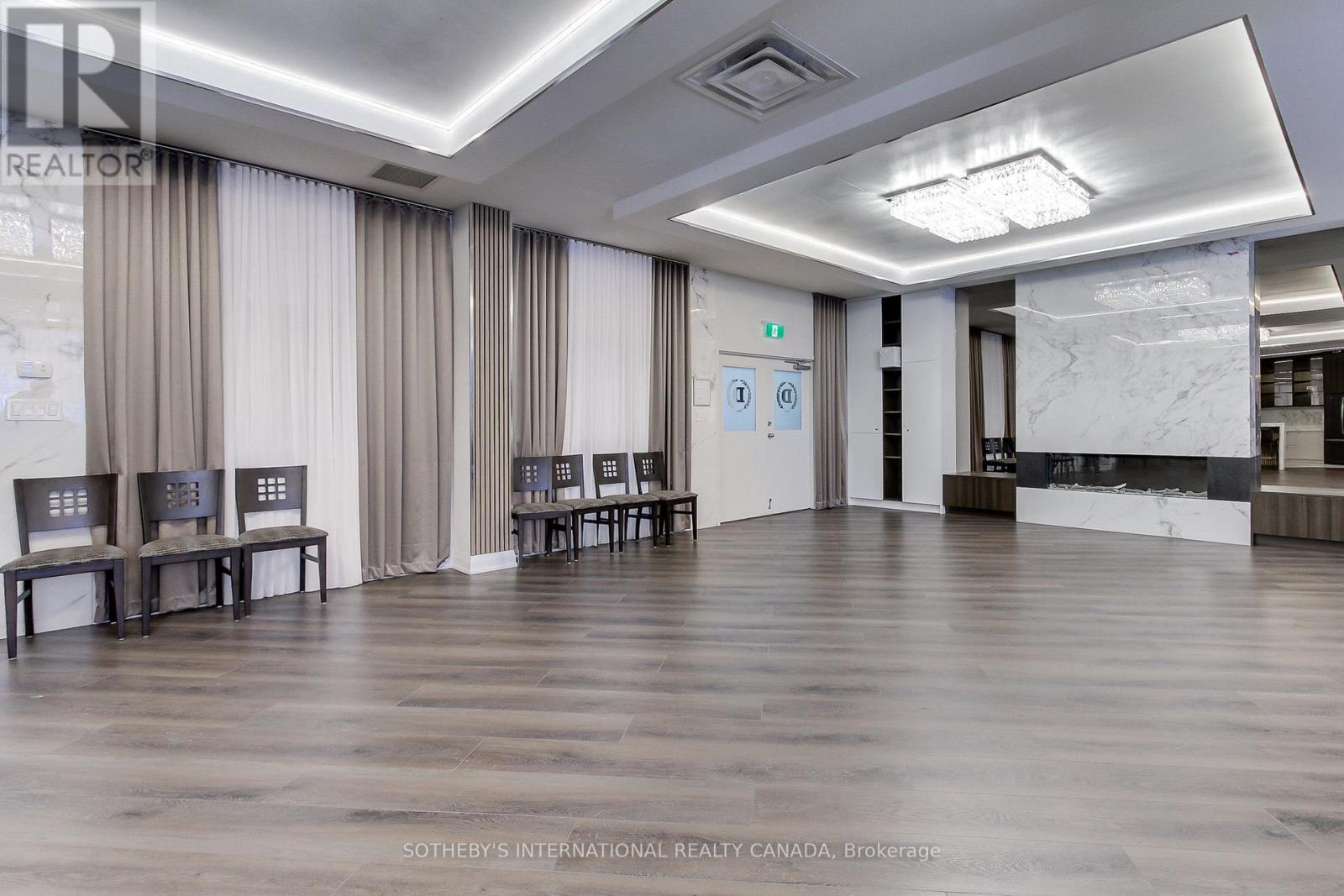 301 - 40 Harding Boulevard W, Richmond Hill (Harding), Ontario  L4C 9S5 - Photo 35 - N12335863