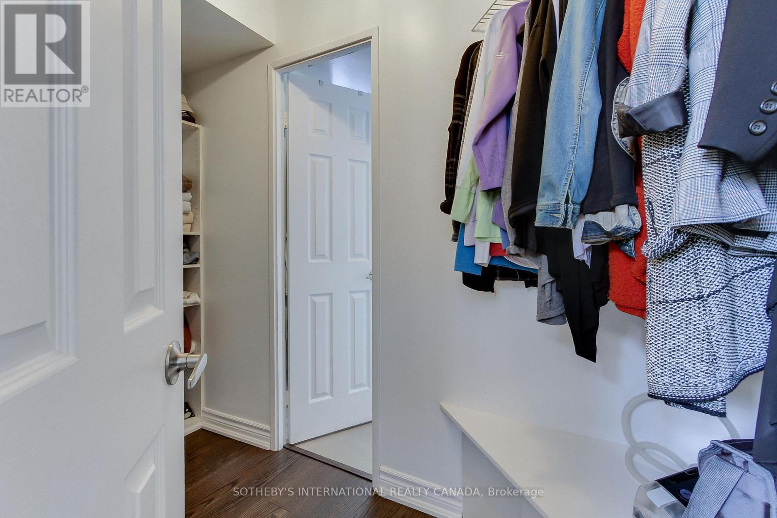 301 - 40 Harding Boulevard W, Richmond Hill (Harding), Ontario  L4C 9S5 - Photo 24 - N12335863
