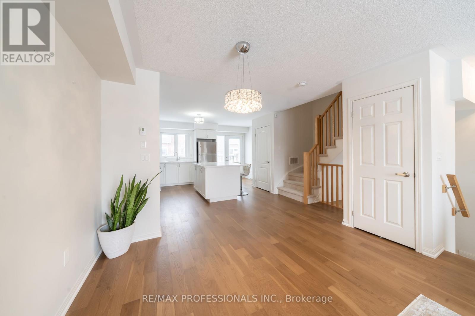 7 - 3135 Boxford Crescent, Mississauga, Ontario  L5M 0P4 - Photo 8 - W12336620