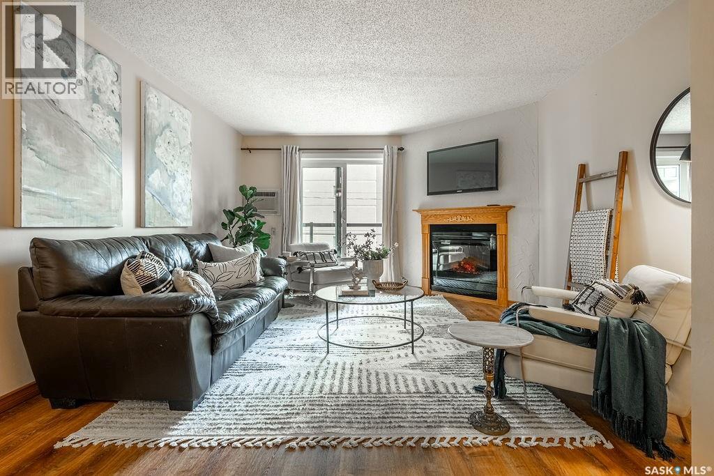 Property at 302 536 4th AVENUE N image 4