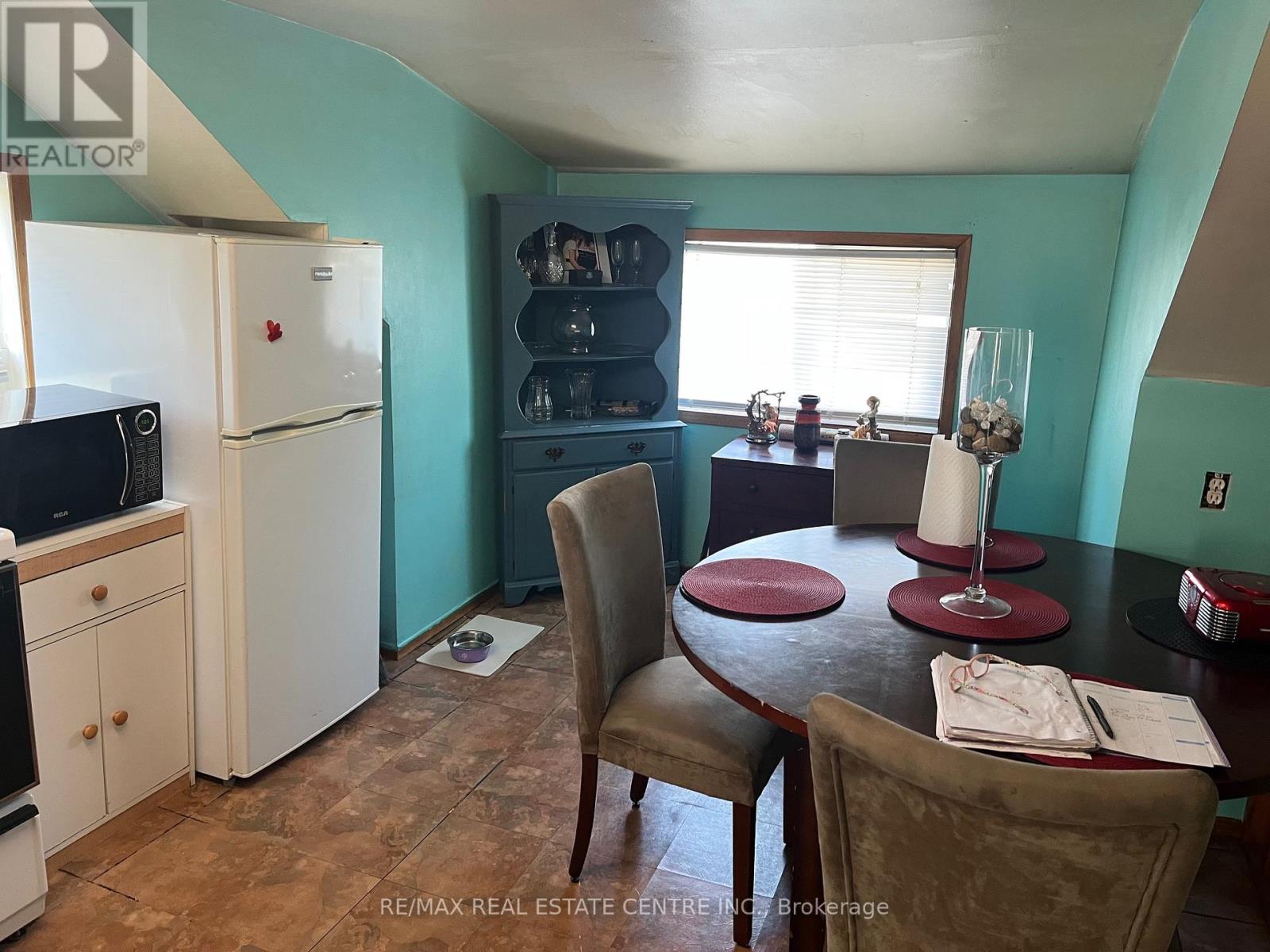 34 Trueman Street, Brampton, Ontario  L6W 3B3 - Photo 19 - W12334908