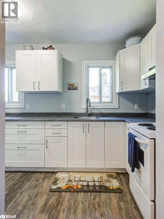 Photo 12 of 43 for 87 Dunkirk Drive