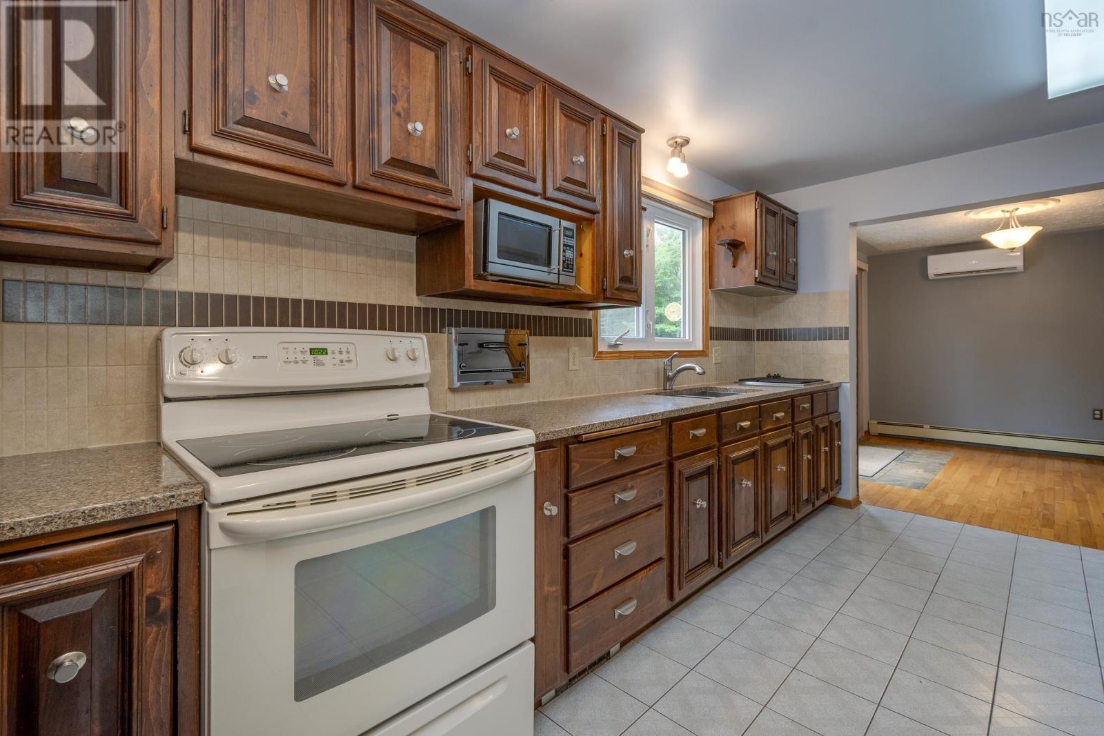 117 Etter Road, Mount Uniacke, Nova Scotia  B0N 1Z0 - Photo 3 - 202518180