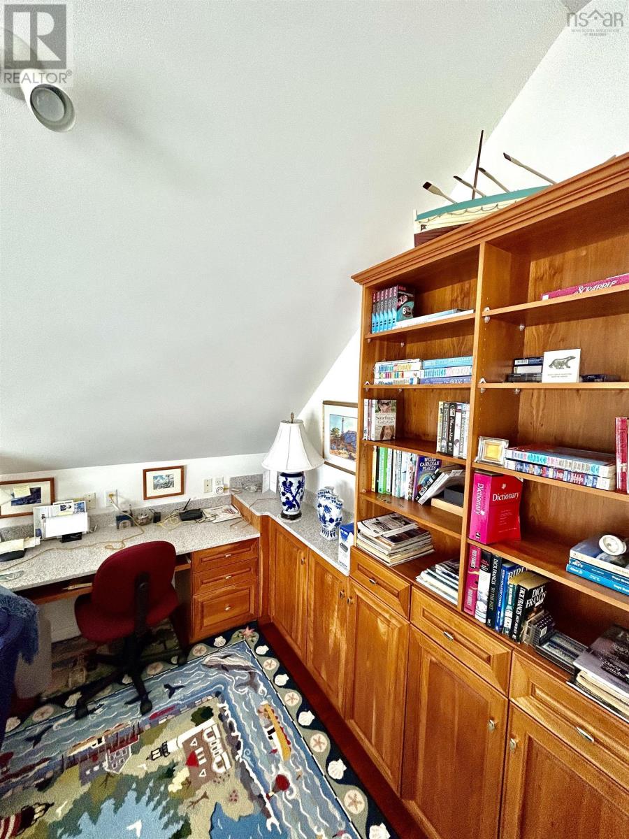 70 Water Street, Baddeck, Nova Scotia  B0E 1B0 - Photo 19 - 202511297