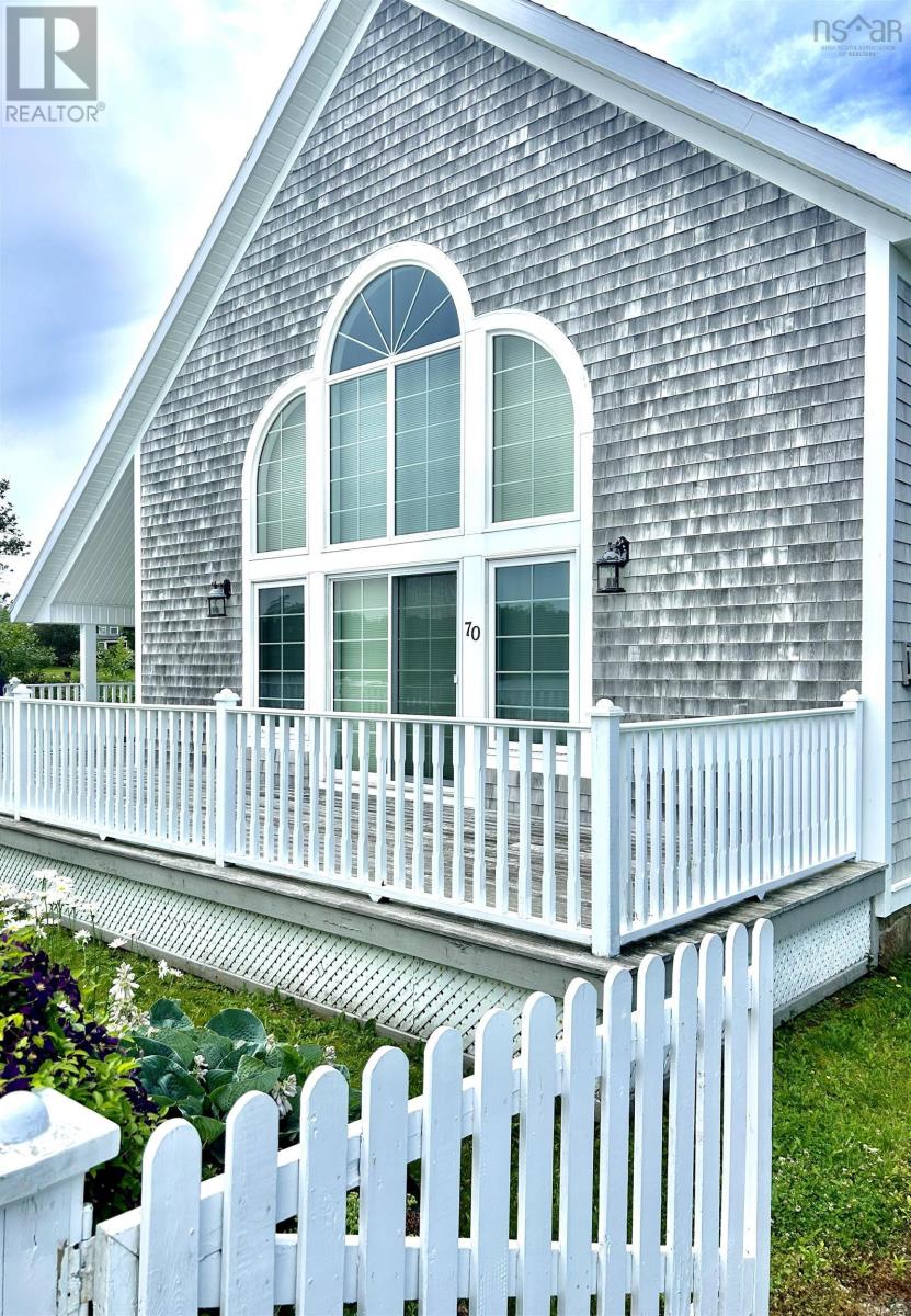 70 Water Street, Baddeck, Nova Scotia  B0E 1B0 - Photo 36 - 202511297