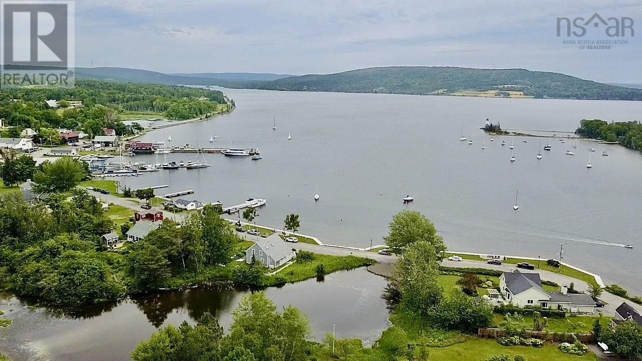 70 Water Street, Baddeck, Nova Scotia  B0E 1B0 - Photo 33 - 202511297