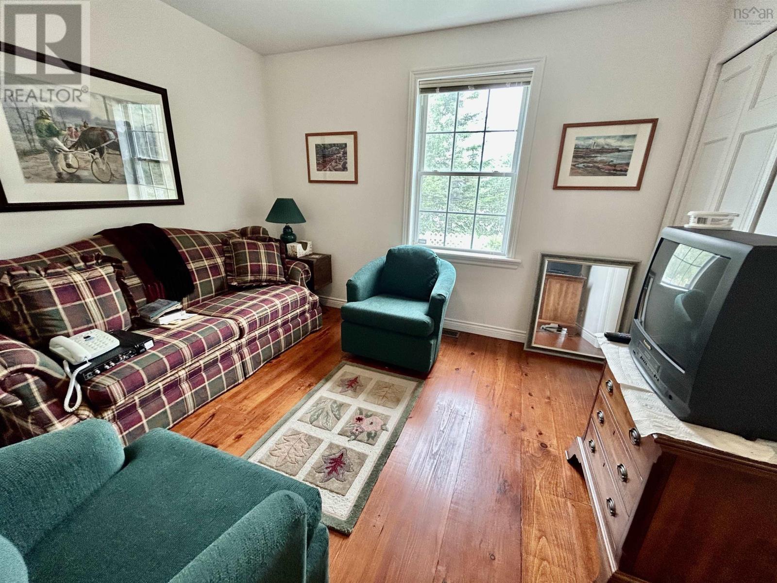 70 Water Street, Baddeck, Nova Scotia  B0E 1B0 - Photo 25 - 202511297