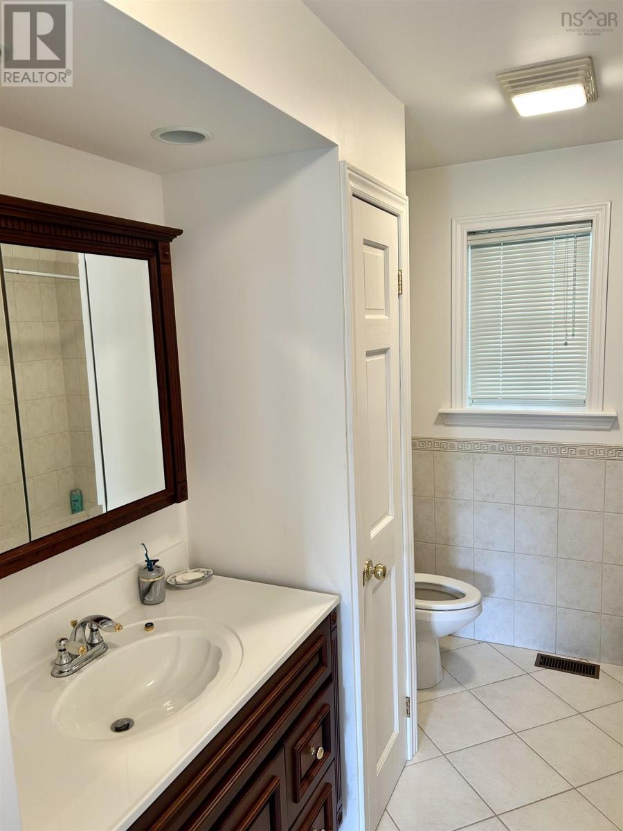 70 Water Street, Baddeck, Nova Scotia  B0E 1B0 - Photo 30 - 202511297