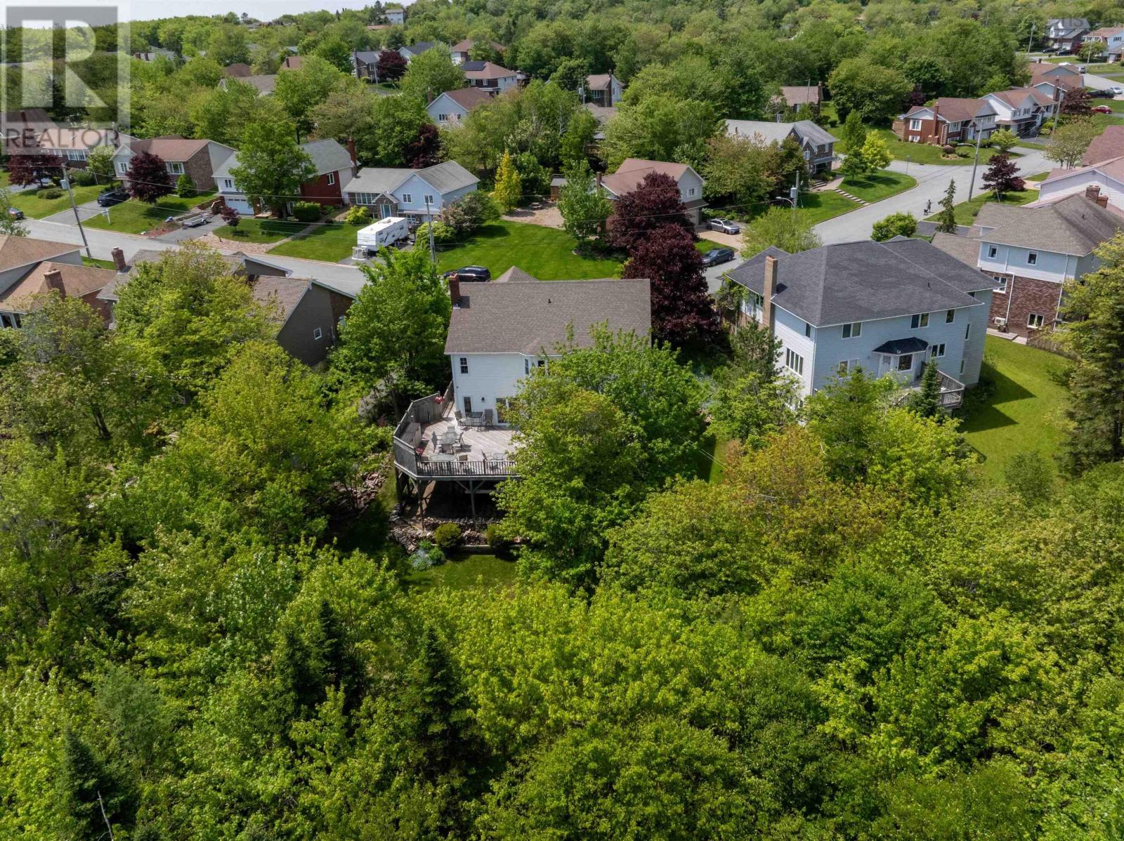 35 Castlewood Drive, Cole Harbour, Nova Scotia  B2V 2R3 - Photo 4 - 202514181