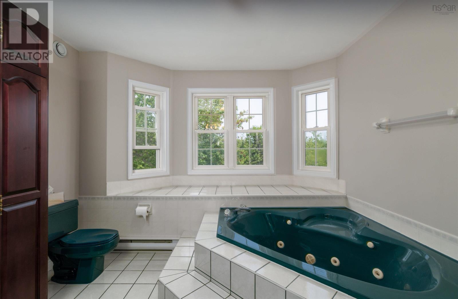 35 Castlewood Drive, Cole Harbour, Nova Scotia  B2V 2R3 - Photo 35 - 202514181