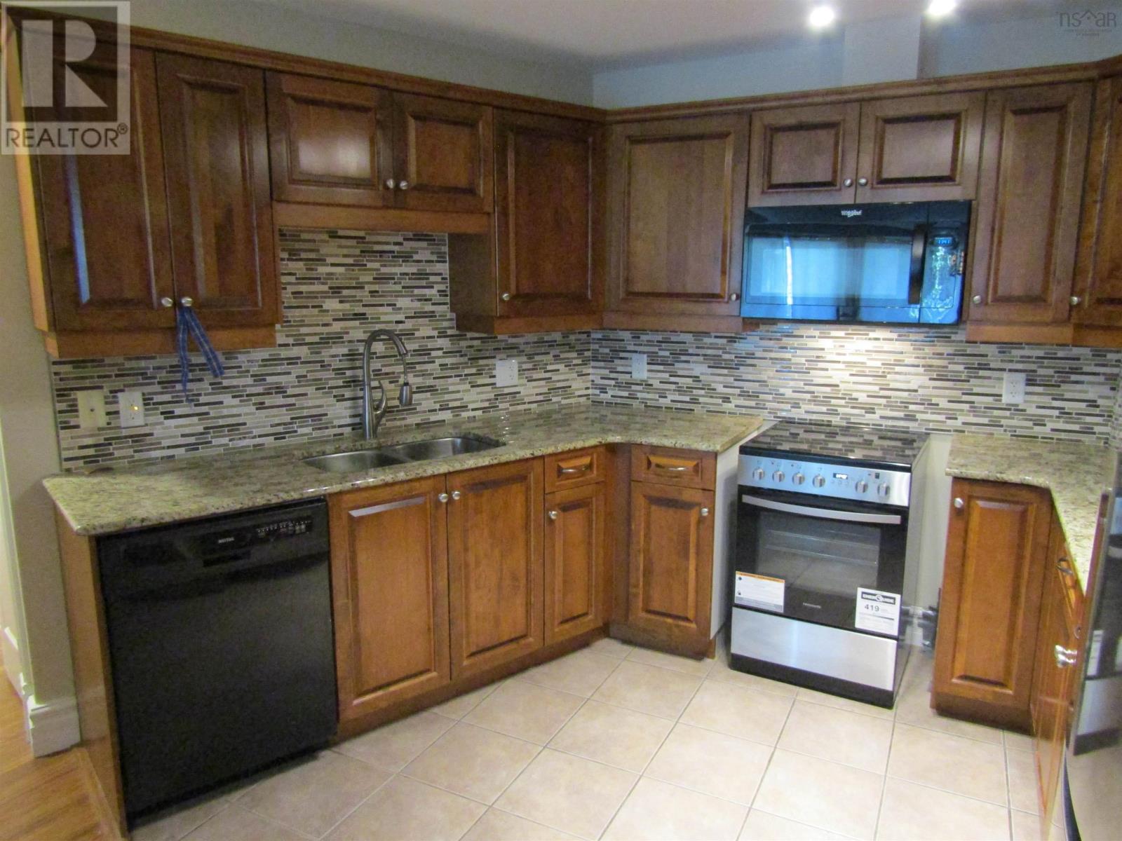 205 87 Pebblecreek Crescent, Dartmouth, Nova Scotia  B2W 0J9 - Photo 10 - 202518932