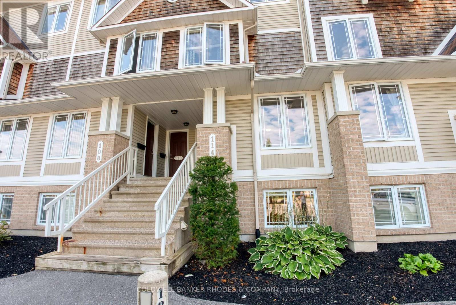 114 Brentmore Private, Ottawa, Ontario  K4A 0B7 - Photo 2 - X12336890