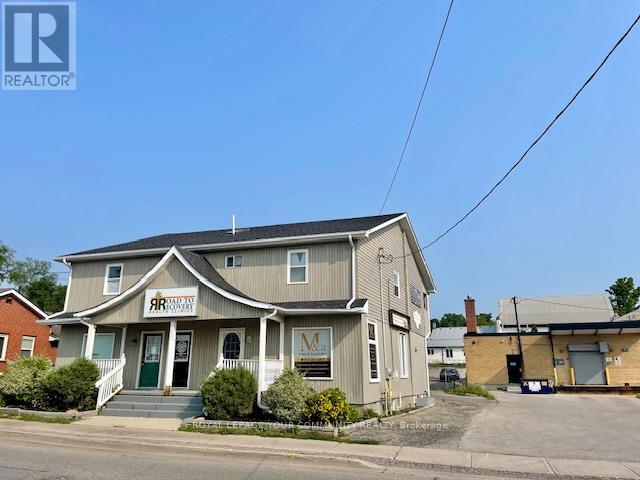 C - 13 John Street, Bradford West Gwillimbury, Ontario  L4N 2J9 - Photo 2 - N12336717