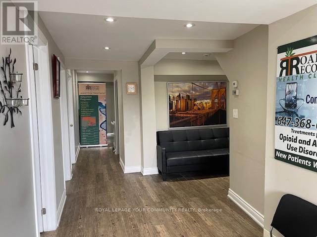 C - 13 John Street, Bradford West Gwillimbury, Ontario  L4N 2J9 - Photo 5 - N12336717