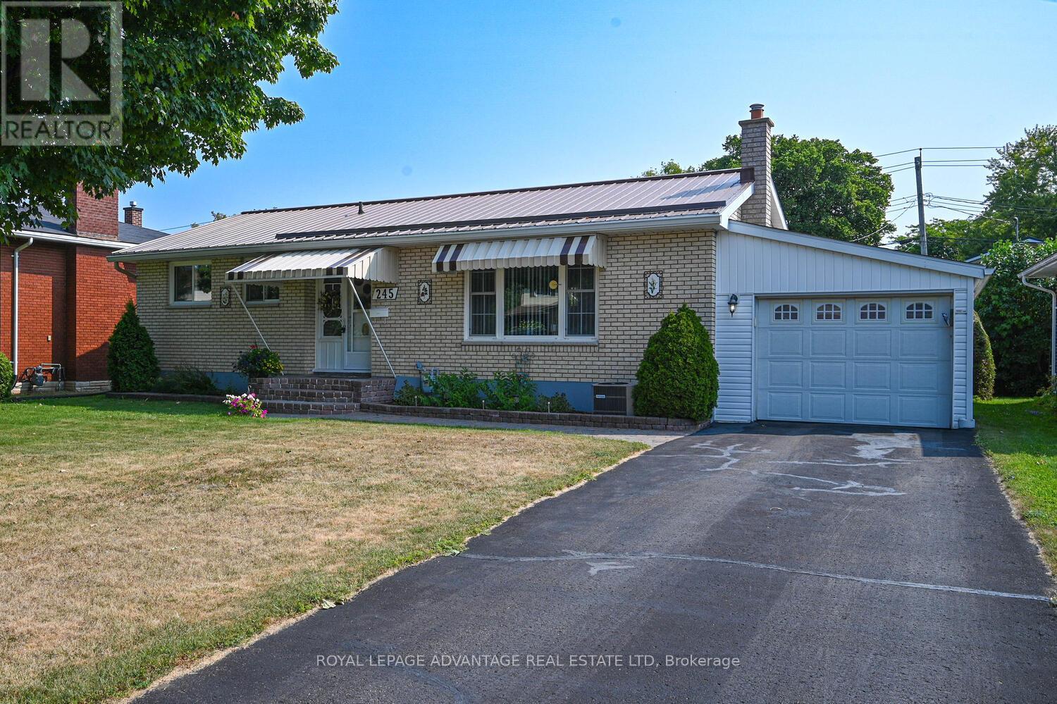 Property at 245 ALLAN STREET image 1