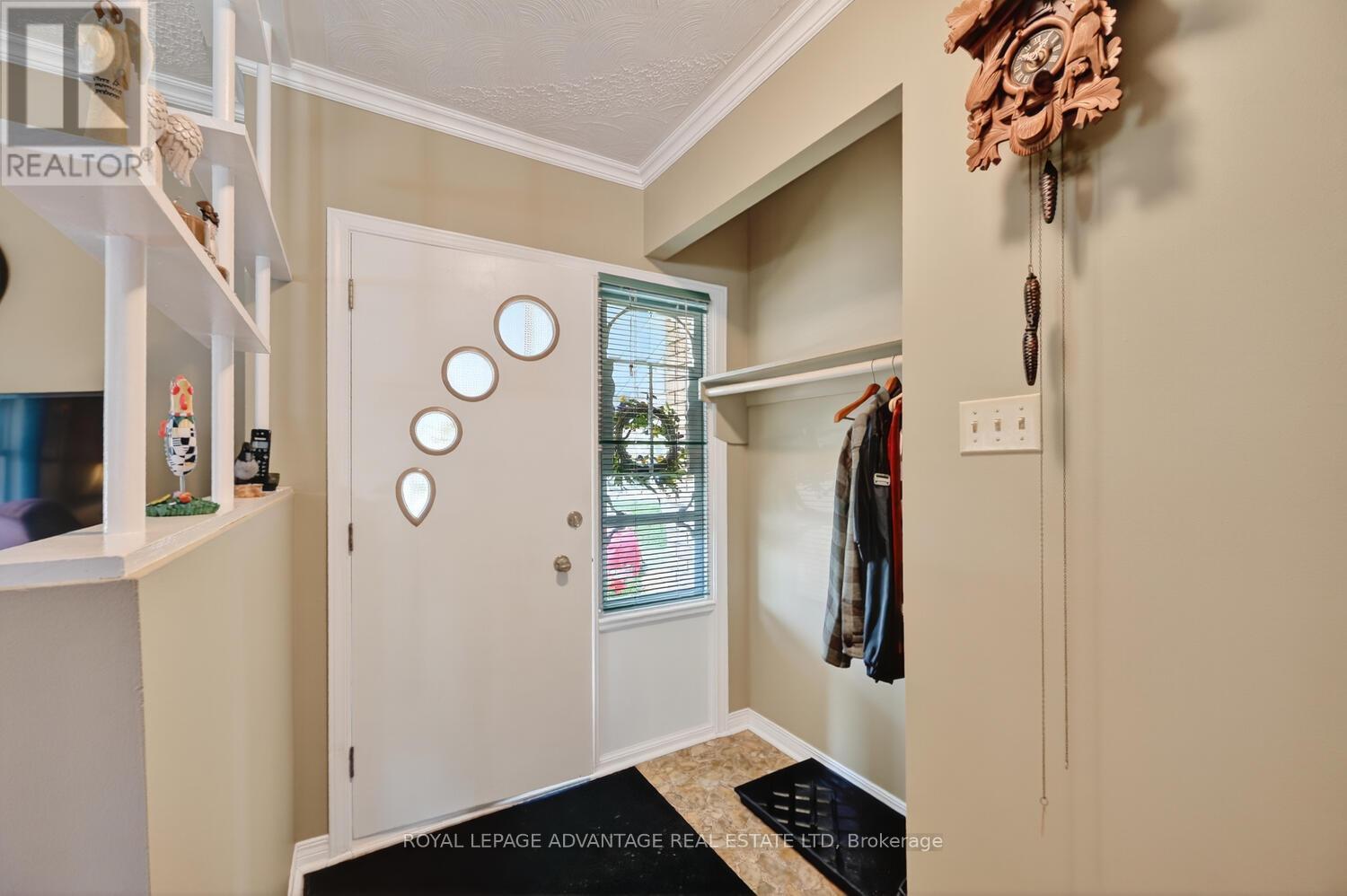 Property at 245 ALLAN STREET image 5